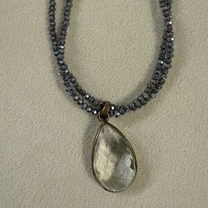 Elegant Shimmery Beaded Necklace with Teardrop Pendants